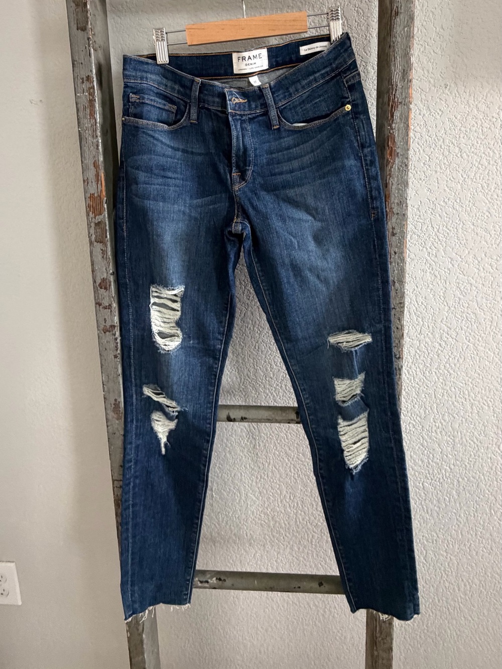 Frame Denim Dark Blue Ripped Skinny Jeans